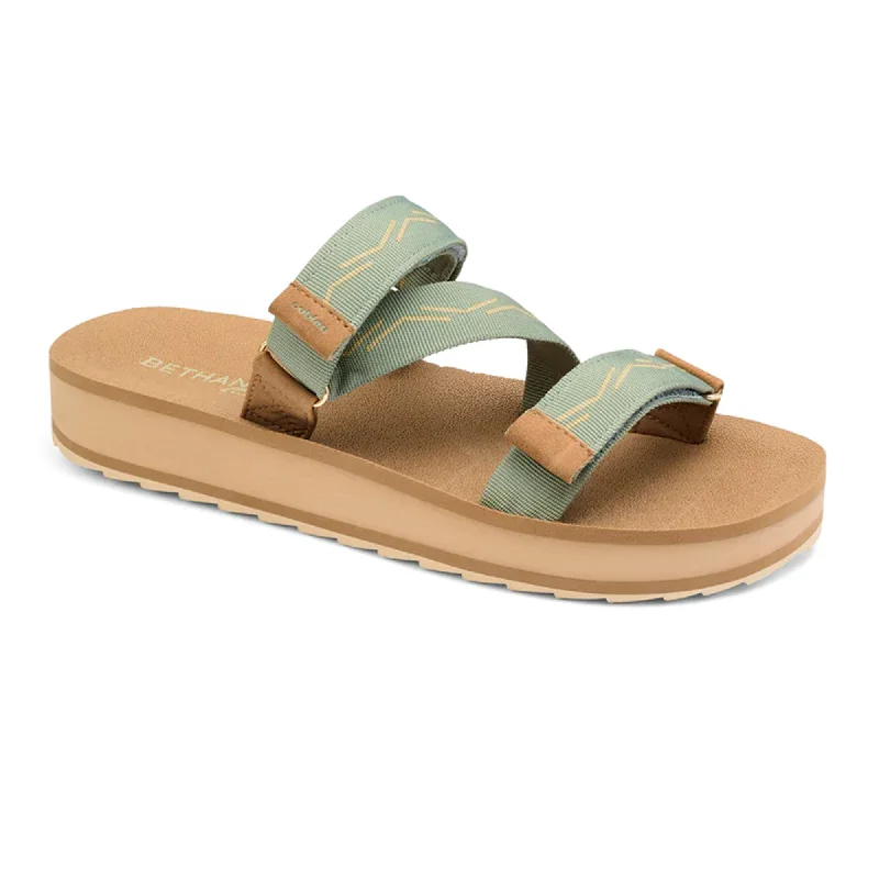 surfboards with enhanced grip for control-Cobian Bethany Waimea Rise Women's Sandals - Sage